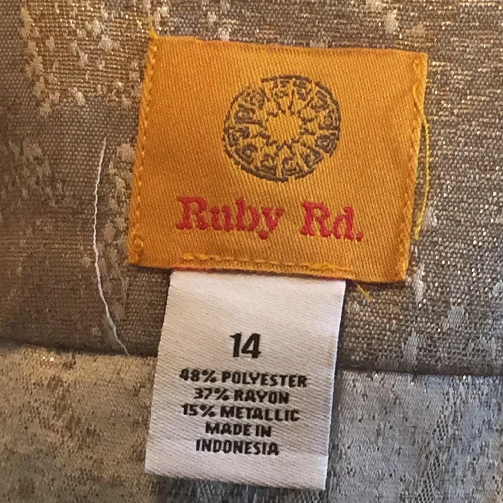 Ruby Rd. Gold Metallic Snake Skin Jacket ๐งฅโจ๐ - Picture 16 of 16